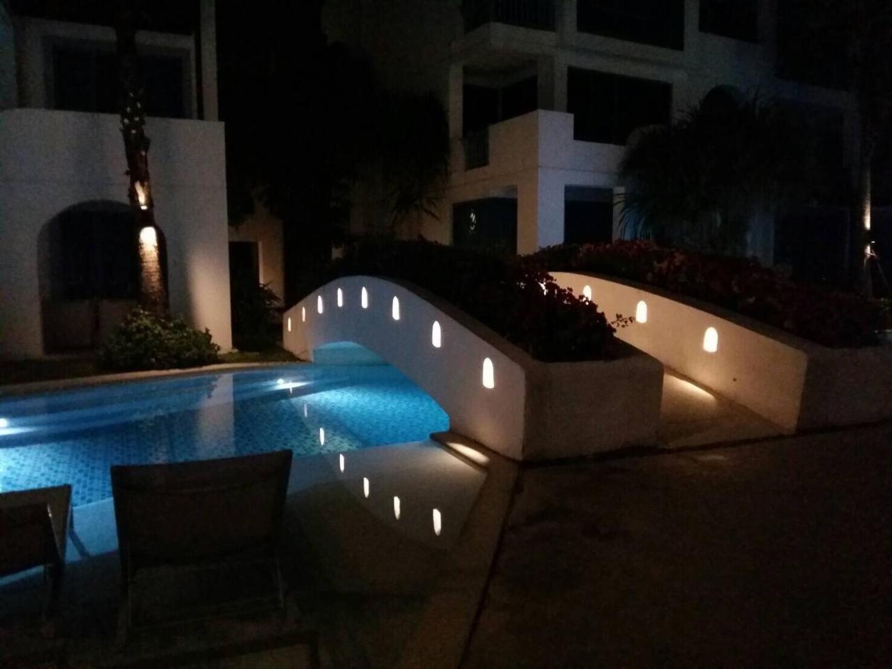 The Crest Santora Hua Hin Apartamento Exterior foto